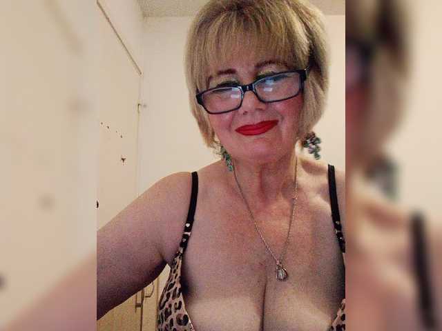 KASANDRABOLOSHKA live cam on BongaCams