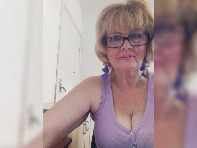 KASANDRABOLOSHKA live webcam show
