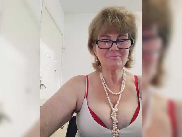MoonGoddess live cam preview