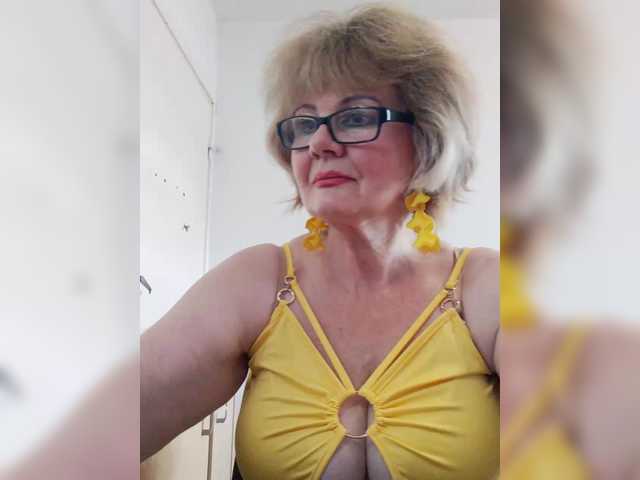 KASANDRABOLOSHKA live cam on BongaCams