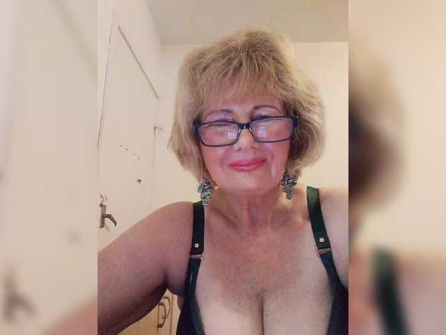 KASANDRABOLOSHKA live cam