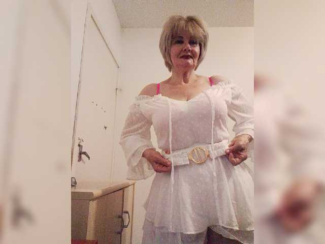 KASANDRABOLOSHKA live cam on BongaCams
