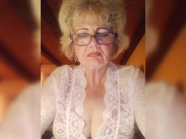 KASANDRABOLOSHKA's BongaCams show and profile