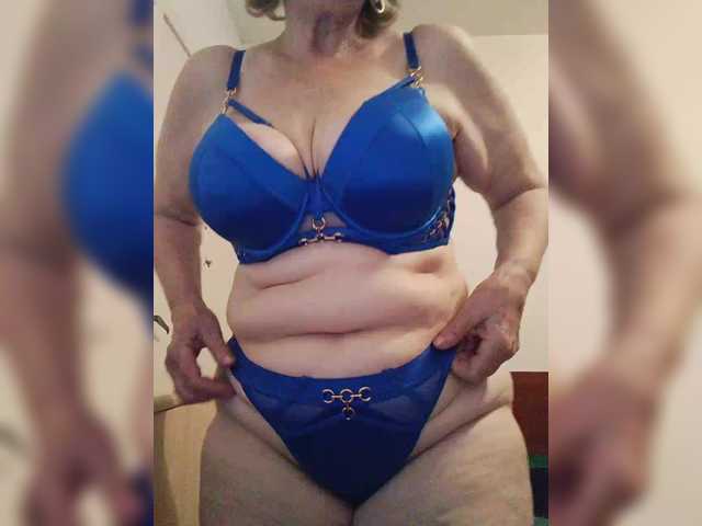 KASANDRABOLOSHKA live cam on BongaCams