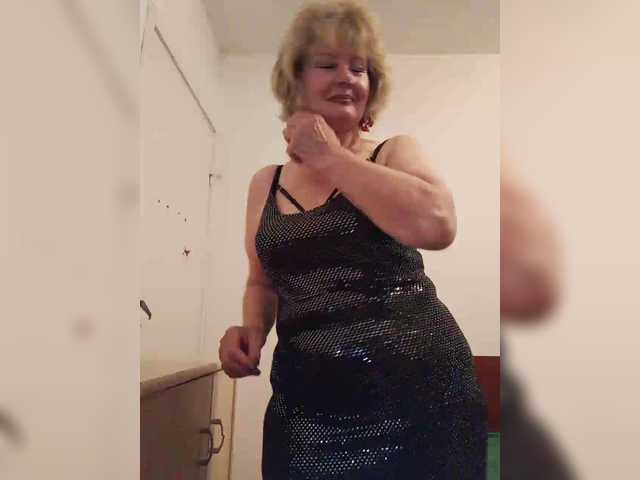 KASANDRABOLOSHKA live cam on BongaCams
