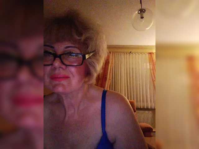KASANDRABOLOSHKA live cam