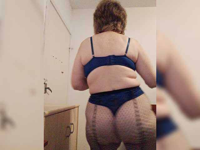 MoonGoddess live cam preview