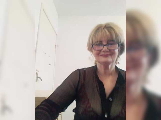 KASANDRABOLOSHKA live cam on BongaCams