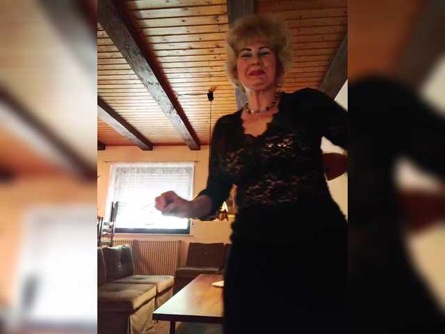 KASANDRABOLOSHKA's BongaCams show and profile