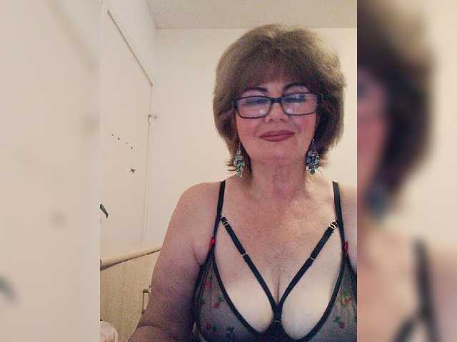 KASANDRABOLOSHKA live cam on BongaCams