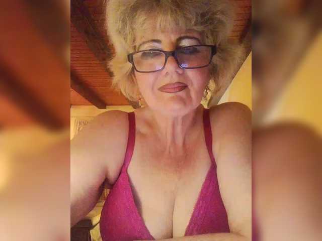 в попе у KASANDRABOLOSHKA