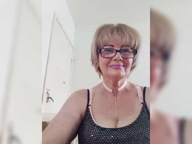 KASANDRABOLOSHKA live cam on BongaCams