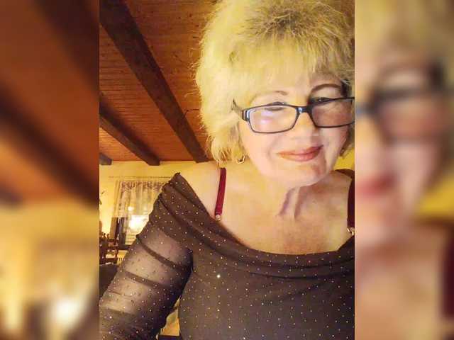 KASANDRABOLOSHKA's BongaCams show and profile