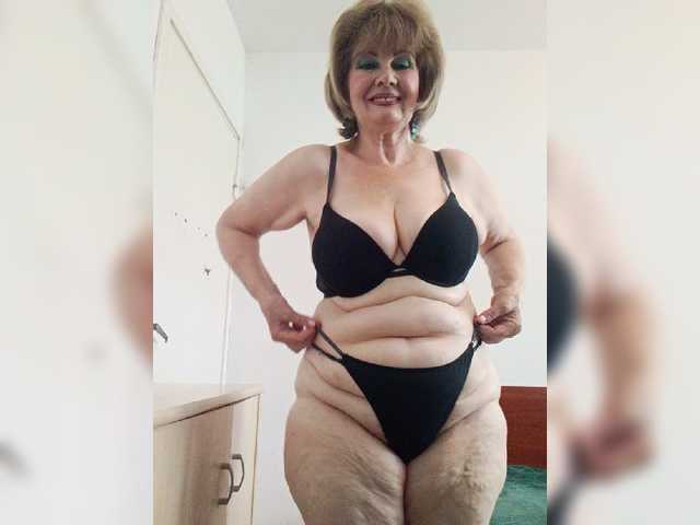 KASANDRABOLOSHKA live cam on BongaCams