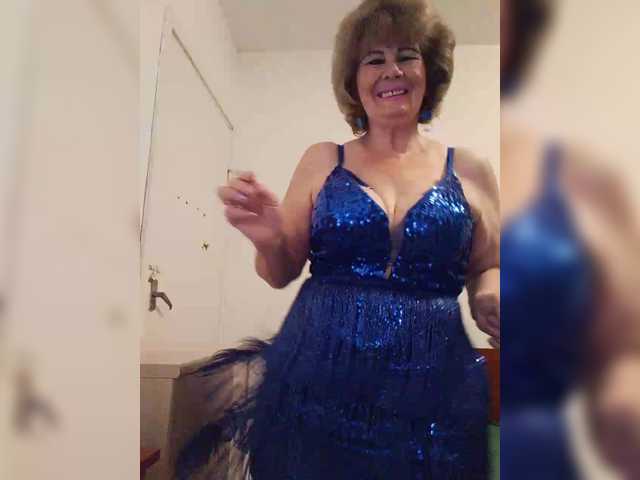 KASANDRABOLOSHKA live cam on BongaCams