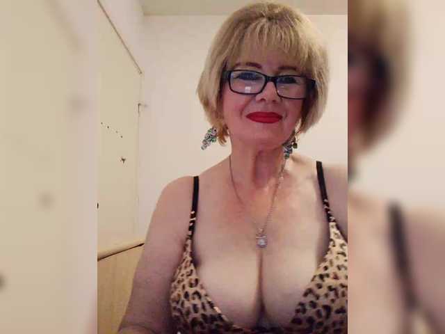 KASANDRABOLOSHKA live cam on BongaCams