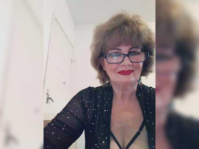 KASANDRABOLOSHKA live cam on BongaCams