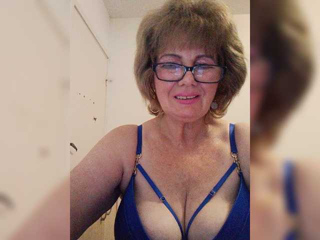 MoonGoddess live cam preview