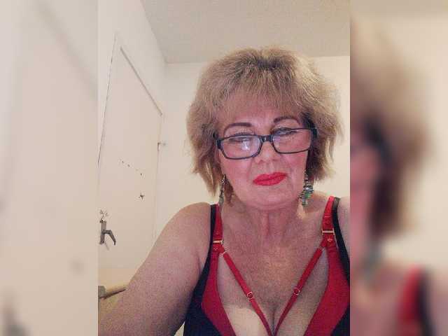 KASANDRABOLOSHKA live cam on BongaCams