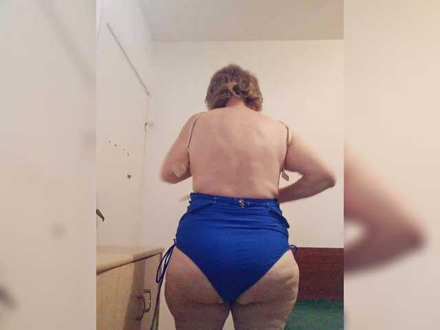 MoonGoddess live cam preview