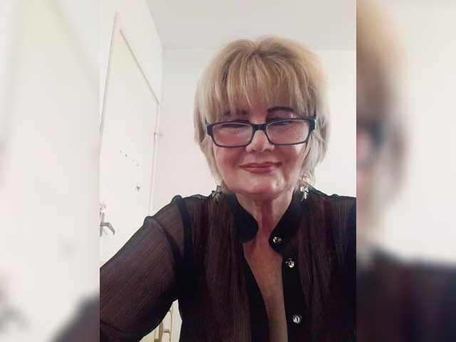 KASANDRABOLOSHKA live cam on BongaCams
