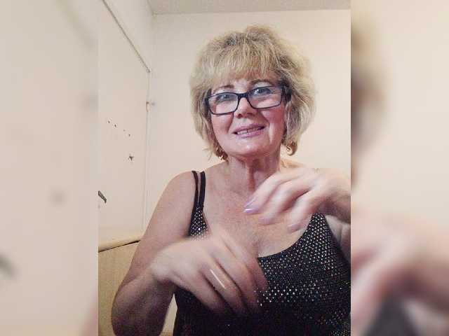 KASANDRABOLOSHKA live cam on BongaCams