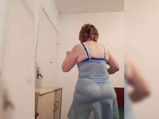 KASANDRABOLOSHKA live female cam on bongacams