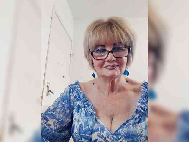 BoloshkaBlonda webcam