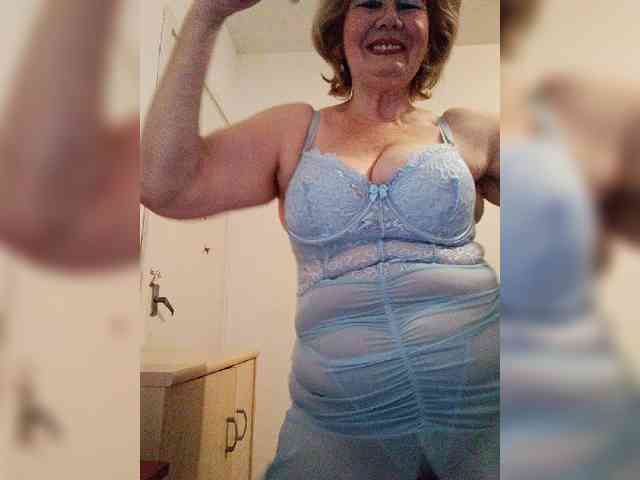 MoonGoddess webcam