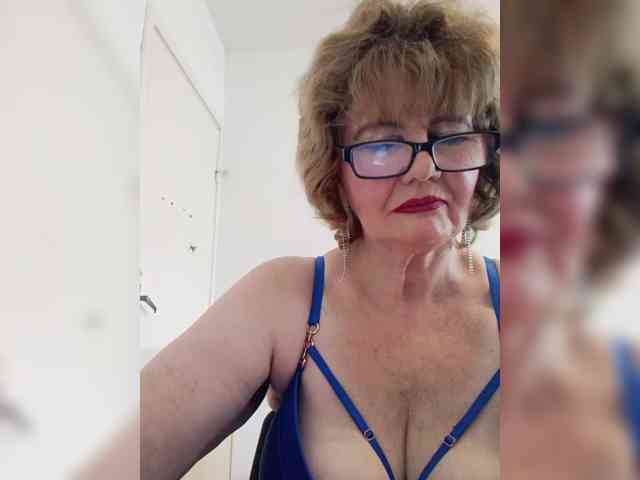 MoonGoddess webcam