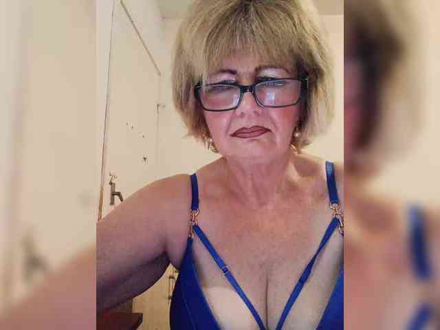 BoloshkaBlonda webcam