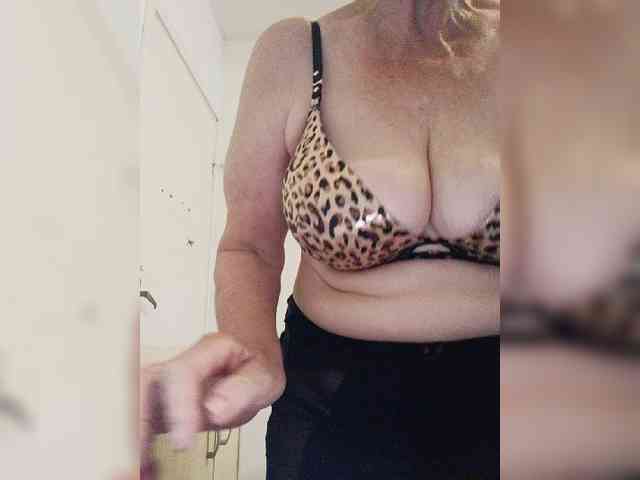 BoloshkaBlonda webcam