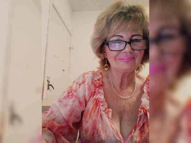 MoonGoddess webcam