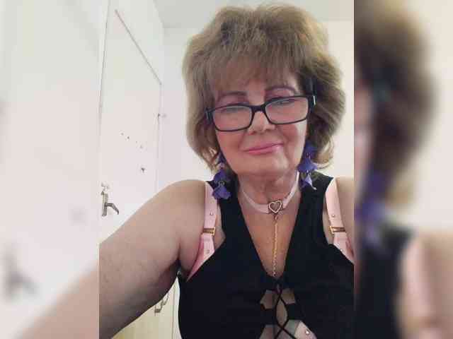 MoonGoddess webcam