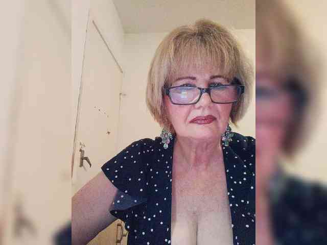 BoloshkaBlonda webcam