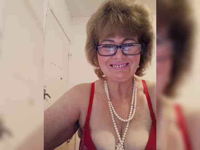 MoonGoddess webcam