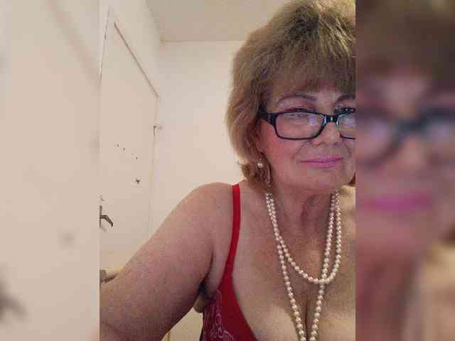 MoonGoddess webcam