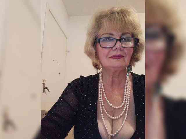 BoloshkaBlonda webcam