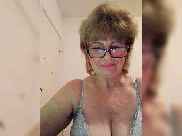 MoonGoddess webcam