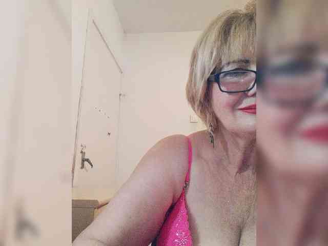 BoloshkaBlonda webcam
