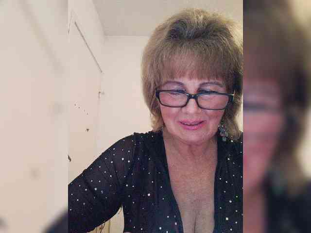 MoonGoddess webcam