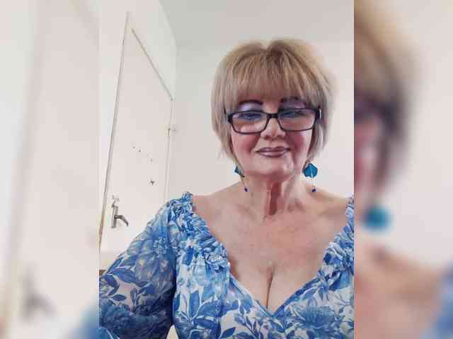 BoloshkaBlonda webcam