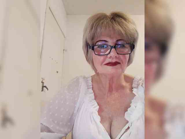 BoloshkaBlonda webcam