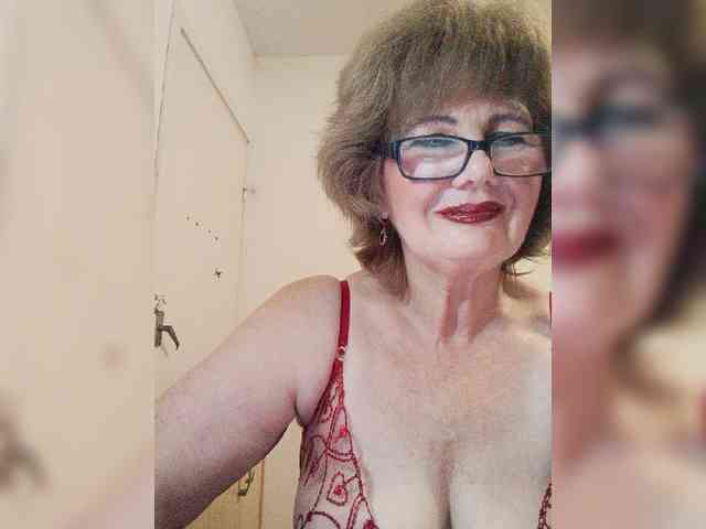 MoonGoddess webcam