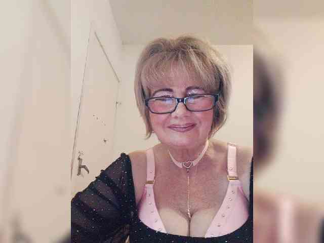 BoloshkaBlonda webcam