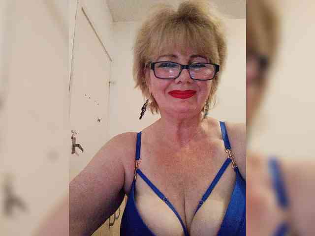 KASANDRABOLOSHKA Sex Cam Show
