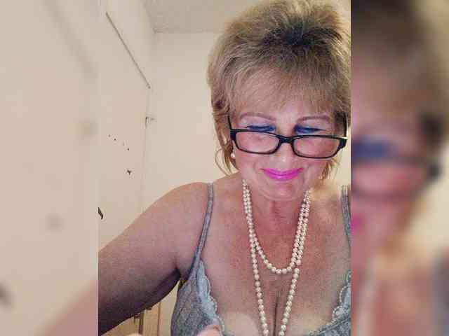 BoloshkaBlonda webcam