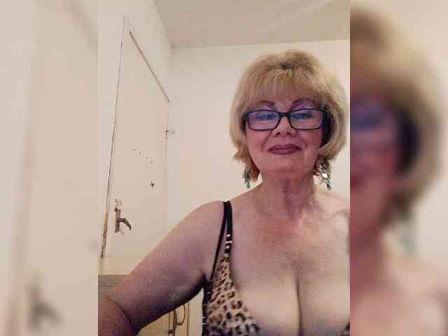 BoloshkaBlonda webcam