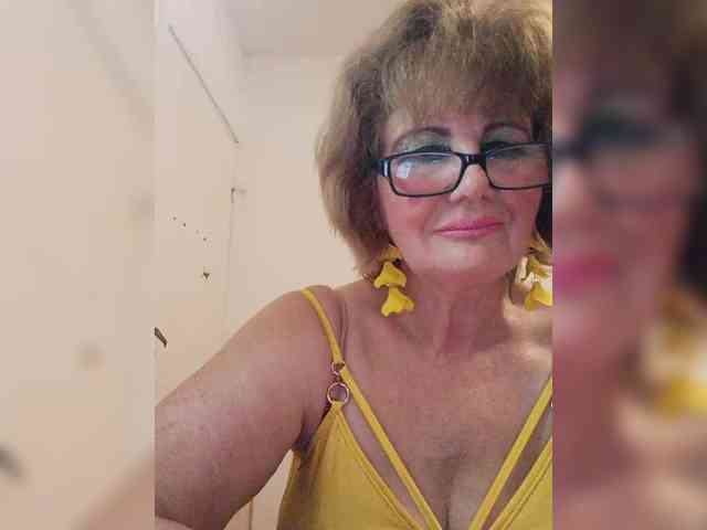 MoonGoddess webcam