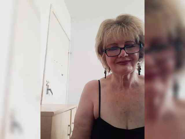 KASANDRABOLOSHKA Sex Cam Show